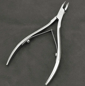 Cortacutículas Profesional de Acero Inoxidable Curvo Super Afilado, Herramienta de Manicura para Eliminar Piel Muerta y Uñas - Product Image 6