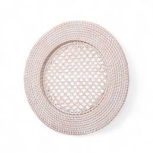 Assiette de présentation en rotin durable fabriquée à la main à partir de rotin naturel pour la décoration de table et la décoration intérieure - Product Image 1