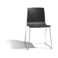 Chaise empilable en technopolymère avec base en métal peinte chrome ou anthracite pour restaurant, café, hôtel, fabriquée en Italie