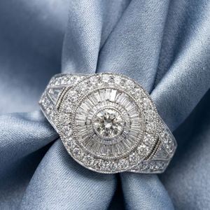 Design antique Noël Meilleure Qualité 14k Solide Or Blanc Diamant Naturel Cône Détaillé Cluster Big Band Anneaux Pour Fille - Product Image 1