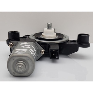 Moteur électrique de vitre arrière droite MERCEDES Classe A (W177) A0009060908 <span class=keywords><strong>BROSE</strong></span> 282914 (18>) - Product Image 3