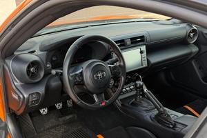 Toyota GR86 10ème anniversaire édition spéciale 2023 d'occasion en excellent état - Product Image 3