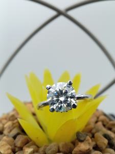 Anillo de compromiso de moissanita de oro macizo de 10K con diseño personalizado de lujo con diamante VVS, joyería de boda o regalo chapada en oro de 18K - Product Image 6