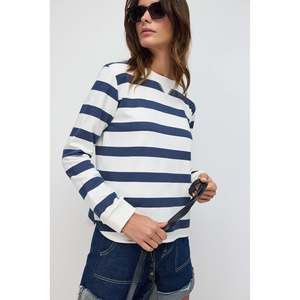 Sudadera de Cuello Redondo - Product Image 3