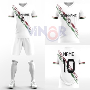 Precio al por mayor 2025 uniforme de fútbol personalizado sublimado traje de fútbol 100% poliéster uniforme de fútbol para Unisex OEM ODM con servicio - Product Image 5