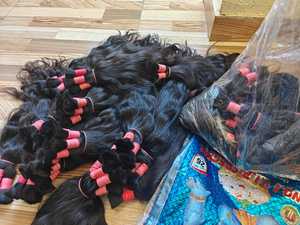 Cabello humano a granel sin procesar para un trenzado y tejido sin costuras con hebras gruesas y suaves y volumen y brillo de larga duración - Product Image 2