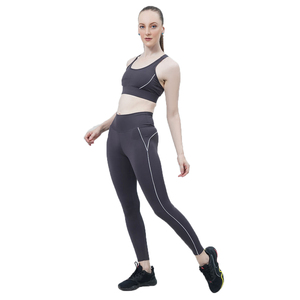 Top de sport longline push-up en jersey respirant et écologique, doux comme du beurre, décontracté, pour l'été, Lulu 2025 - Product Image 3