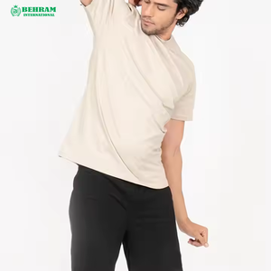 T-shirts pour hommes en polyester/coton 210g de haute qualité, respirants, à séchage rapide, coupe ample, personnalisables, vente en gros, logo imprimé - Product Image 2