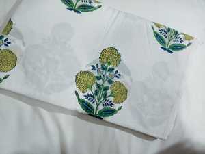 Tela de algodón con estampado de bloques a mano 100% con muchos colores, diseño indio tradicional, prendas textiles hechas a mano - Product Image 2