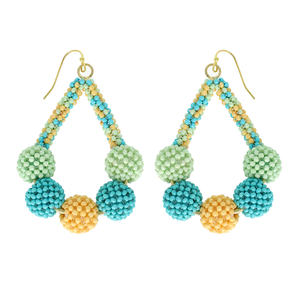 Boucles d'oreilles élégantes et élégantes pour femmes avec 100 perles de verre Design unique en perles légères et confortables - Product Image 1