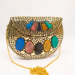 Sac à main de soirée moderne en laiton et métal de haute qualité pour femmes Mini sac de fête au design unique - Product Image 2