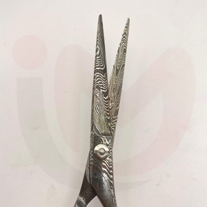 กรรไกรตัดผมมืออาชีพ ใบมีดเหล็กดามัสกัสแท้ ตรงคม ทนทาน สำหรับตัดผม - Product Image 3