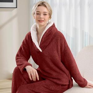 Ensemble de pyjamas en satin personnalisés pour femmes, confortables, avec sweat-shirt à capuche pour le sport, logo brodé - Product Image 6