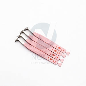 แหนบขนตาปลอมทำจากสเตนเลสอุปกรณ์สำหรับ2024สีชมพูอ่อนปรับแต่งโลโก้ได้ตามต้องการ - Product Image 2