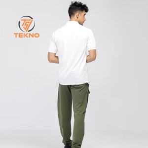 Polo de piqué de algodón elástico verde bosque 100% de corte regular con logotipo bordado personalizado con tapeta de botón oculta y costilla - Product Image 5