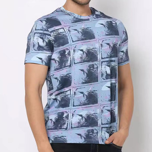 T-shirt élégant personnalisé avec impression par sublimation en tissu léger et décontracté avec col rond pour homme - Product Image 5