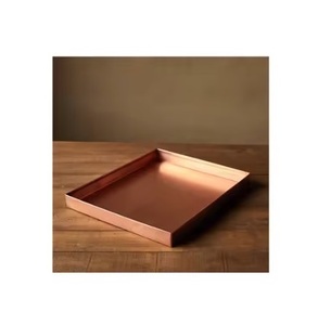 Plateau de service rond en cuivre au design contemporain de luxe, plateaux en métal durables, plateaux de rangement et de service pour hôtel et restaurant - Product Image 2