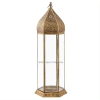 Lanterne à bougie suspendue en métal et en verre de grande taille finie en or pour la maison et les lanternes décoratives de table de Noël