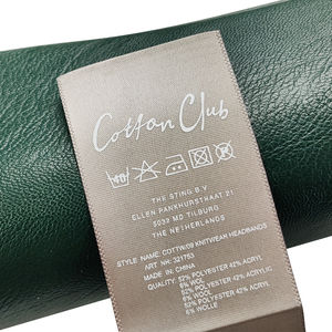 Étiquettes de vêtements personnalisées, étiquettes de vêtements et étiquettes de marque privée avec logo en PVC pour vêtements - Product Image 5