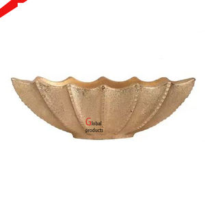 Bol de service de nourriture et de salade pour hôtel et restaurant design en métal fini doré au look incroyable - Product Image 4