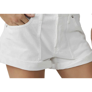 Shorts in denim slouchy con risvolto Free People Beginner's Luck, taglia 29, bianchi, con decorazioni a bottoni e caratteristica traspirante - Product Image 3