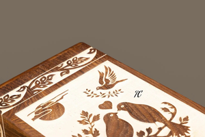 โกศใส่เถ้ากระดูกโรสวู้ดพร้อมรูปนกทำจากไม้ที่ระลึกสำหรับตกแต่ง - Product Image 3