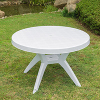 Table de jardin ronde en plastique pour 10 personnes, idéale pour les cafés, bistrots, patios, restaurants, fêtes et événements, et la restauration