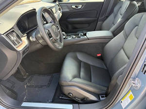 รถยนต์ Volvo S60 Recharge T8 Plus Dark Theme ปี 2024 สภาพดี ใช้งานน้อย - Product Image 3