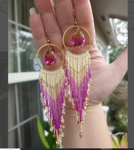 Pendientes largos de aro con flecos de cuentas amarillas y rosas suaves-Pendientes únicos Boho - Product Image 2