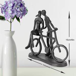 Las esculturas metálicas de pareja más vendidas se integran perfectamente en estéticas de diseño moderno, industrial y minimalista. - Product Image 4