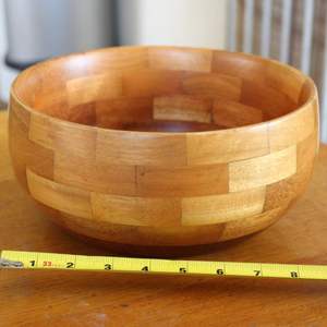 Bol en bois naturel artisanal de luxe, finition écologique de qualité supérieure pour la cuisine, le service et la décoration intérieure, par NHE Overseas - Product Image 2