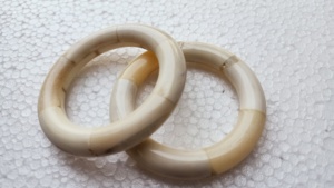 Bracelets en os naturel sur mesure idéaux pour les créateurs de bijoux de mode pour femmes et les magasins d'accessoires pour la revente - Product Image 2