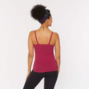 เสื้อกล้ามสายเว้าสำหรับผู้หญิงน้ำหนักเบาและสวมใส่สบายชุดออกกำลังกายสำหรับโยคะและฟิตเนส - Product Image 3