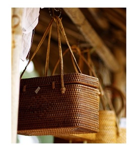 Bolso de mimbre natural de alta calidad para mujer, pequeño bolso de playa tejido de Vietnam - Product Image 1