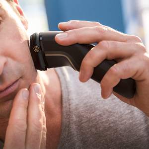 Afeitadora Eléctrica Dorada para Hombre, para Uso en Seco o Húmedo, con Triple Cuchilla Doble y Cabezales Flexibles, Resistente al Agua IPX7, Afeitadora Facial Rotatoria de Repuesto - Product Image 1