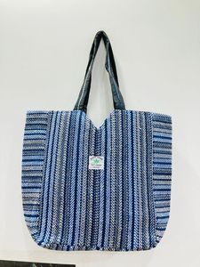 กระเป๋าสะพายไหล่ผ้าฝ้ายป่านดีไซน์เนอร์เป็นมิตรต่อสิ่งแวดล้อมผสมผสานสไตล์และความยั่งยืนได้อย่างลงตัว - Product Image 2