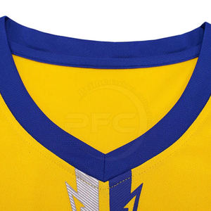 Uniforme de football personnalisé de haute qualité vêtements de football respirants à séchage rapide haut de style rétro avec technique de sublimation équipes de club - Product Image 3