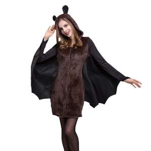 Personnalisé de haute qualité 100% coton strass chauve-souris ailé sweat à capuche hiver taille moyenne col à capuche - Product Image 3