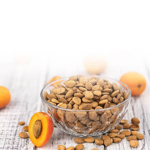 Granos de albaricoque | Limpiados y clasificados para aplicaciones nutracéuticas - Product Image 6