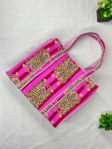 Sac fourre-tout réutilisable et écologique avec finition de qualité supérieure, grande capacité et poignées robustes pour le shopping, l'université, le bureau et les voyages - Product Image 4