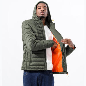 Veste d'extérieur en duvet pour femmes à forte demande Veste bouffante imperméable imprimée par sublimation de qualité personnalisée avec fermeture éclair - Product Image 6