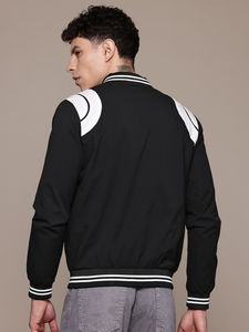 Veste universitaire pour homme, en laine, coupe-vent, dernier design, boutons personnalisés, style universitaire, légère, chaude, confortable, quotidienne - Product Image 2