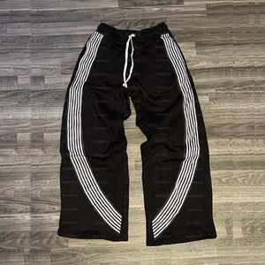 Pantalon de survêtement personnalisé pour homme en vrac, tissu durable, prix d'usine, bas quantité minimale de commande, parfait pour les vêtements décontractés, de sport et de sport. - Product Image 5