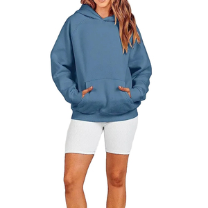 Sudaderas con capucha transpirables con servicio OEM y logotipo personalizado para mujer, ropa de calle larga de fabricante al por mayor con ajuste holgado y hombros caídos simples - Product Image 3