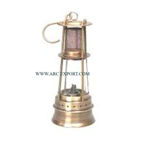 Lámparas de minero de mesa de iluminación pulidas de oro antiguo Lámparas de minero de luces únicas decorativas hechas a mano para bodas y hoteles en La India - Product Image 5