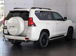Toyotas Land Cruisers Prado มือสองใหม่ - Product Image 2