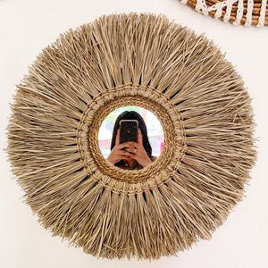 El mejor espejo de ratán artesanal para decoración de pared estilo bohemio con fibra natural tejida a mano, perfecto para interiores - Product Image 4