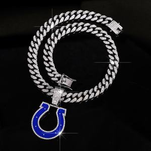 จี้เงินแท้ชุบทองคำขาว 14K ประดับเพชรโมอิสซาไนต์เต็มวง สไตล์ฮิปฮอป สำหรับทุกเพศ ทีมอินเดียนาโพลิส โคลท์ส ของแท้จาก NFL เหมาะสำหรับงานปาร์ตี้ - Product Image 2