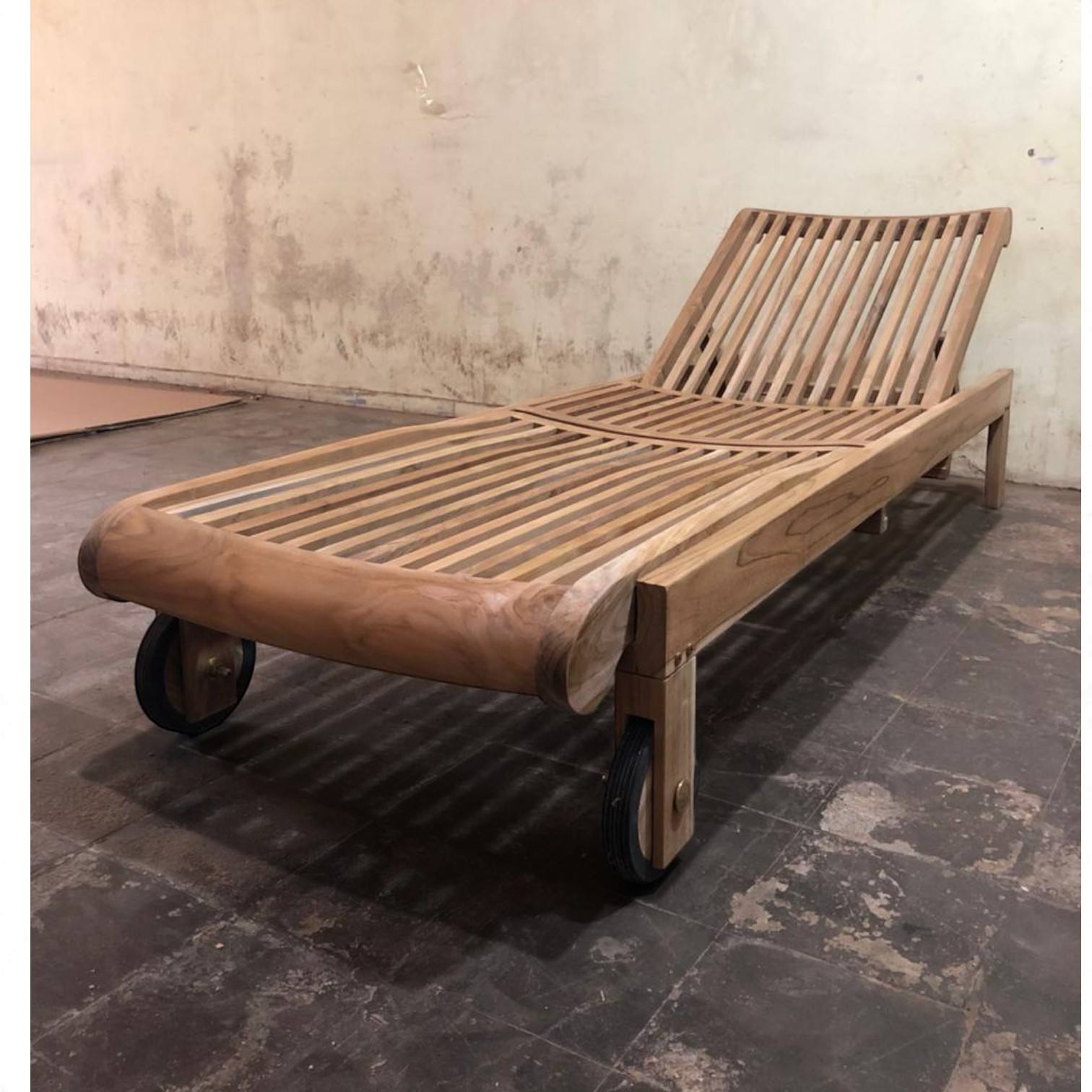 ไม้สักดิบหรือน้ำมันสัก