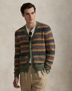 Pull classique pour homme conçu pour le streetwear décontracté, mode moderne, parfait pour les commandes de fournisseurs en gros - Product Image 1